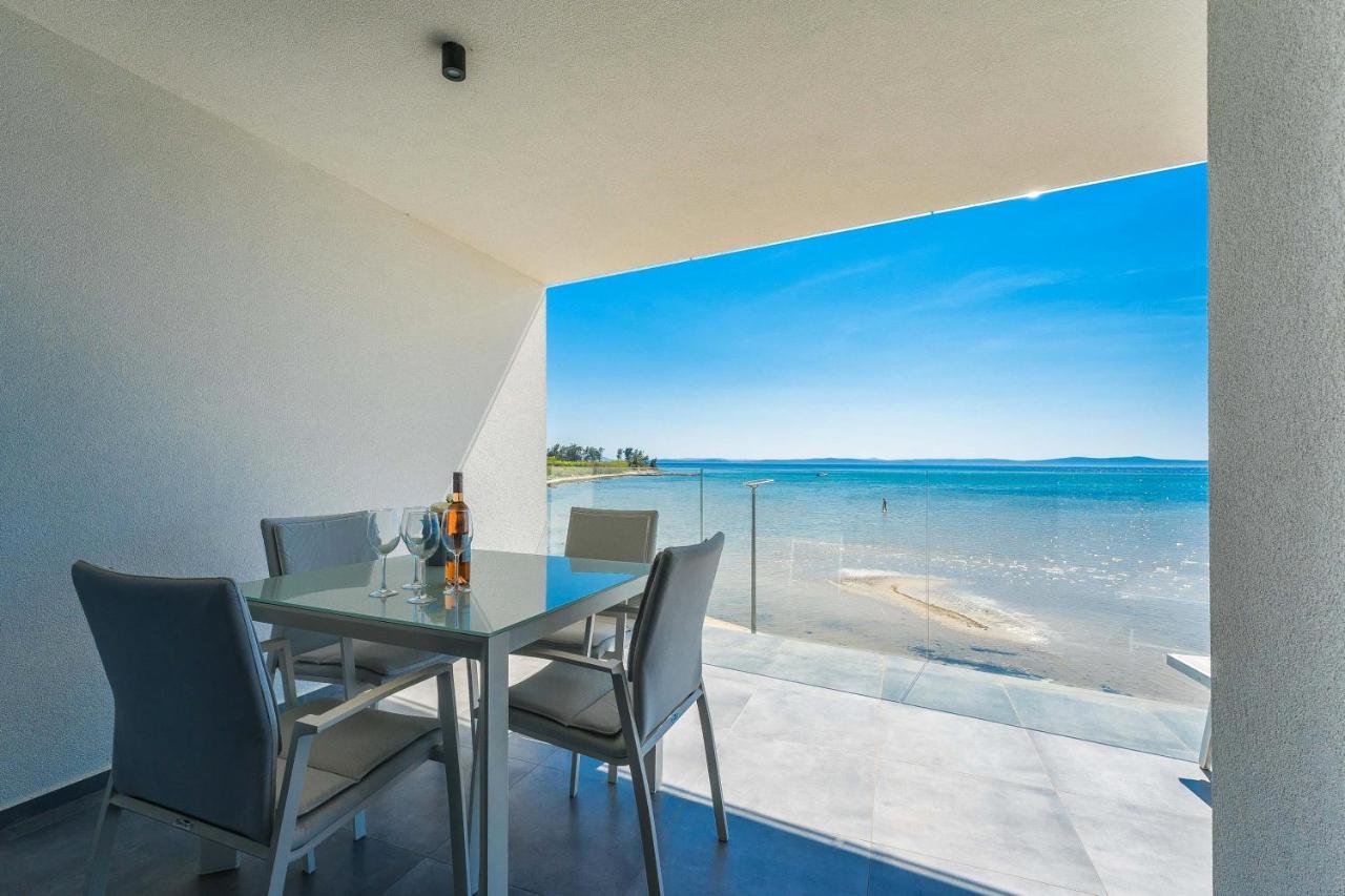 Jamc Dream Familientraum Direkt Am Meer Mit Beheiztem Pool Privlaka  Exterior photo