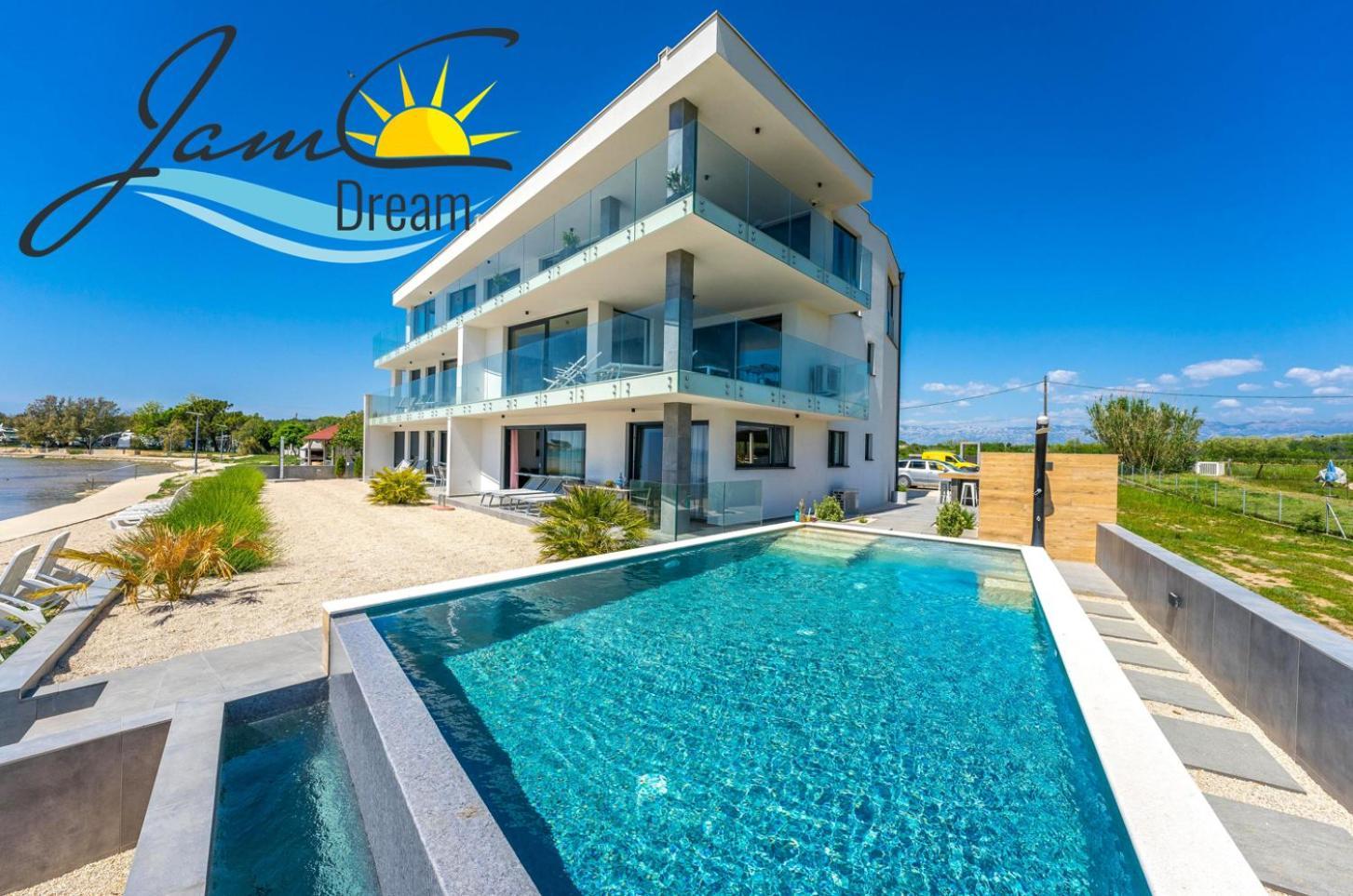 Jamc Dream Familientraum Direkt Am Meer Mit Beheiztem Pool Privlaka  Exterior photo
